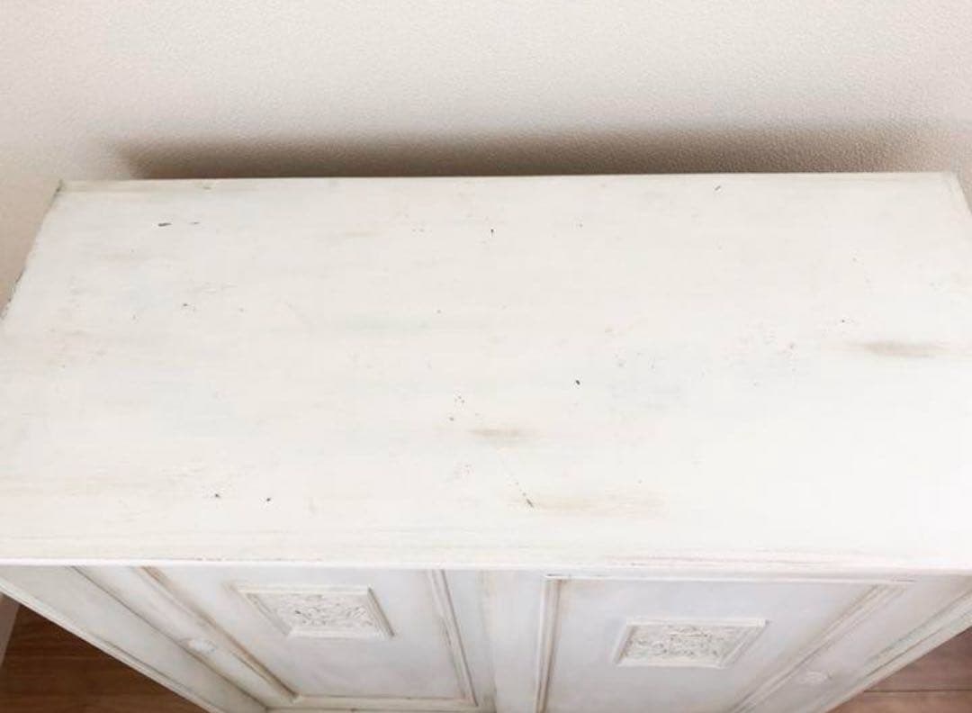 部屋置きにしたら結構いい　ブロカント　キャビネット