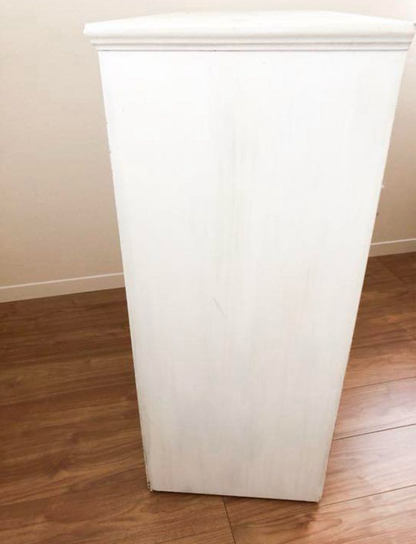 部屋置きにしたら結構いい　ブロカント　キャビネット