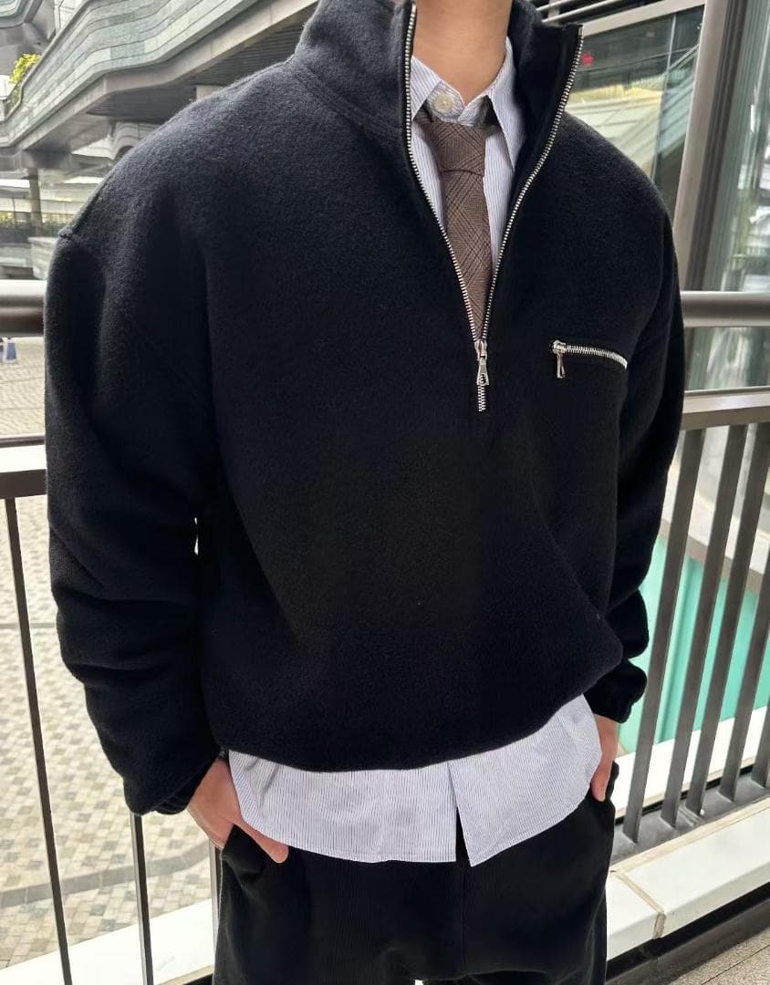RIER ブラックハイネックジッパー付きジャンパー M 即日発送