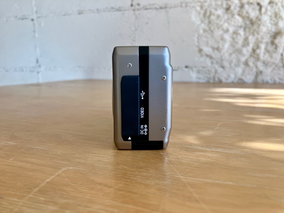 CONTAX TVS DIGITAL コンタックス コンパクトデジタルカメラ