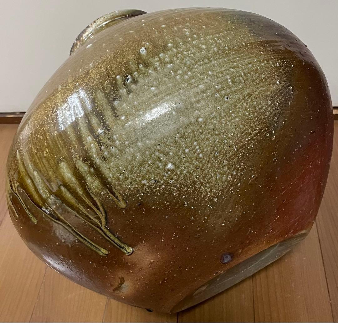 TK　県指定重要無形文化財　山本雄一　備前花瓶　胡麻垂れ　四方桟共箱　栞