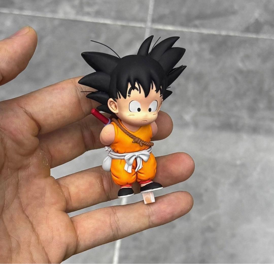 ドラゴンボール 孫悟空 ブルマ フィギュア ガレージキット