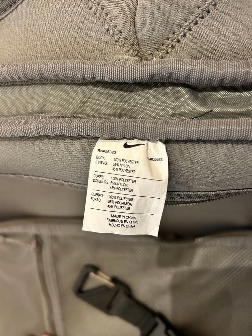 Nike 黒 キャリーケース 2輪