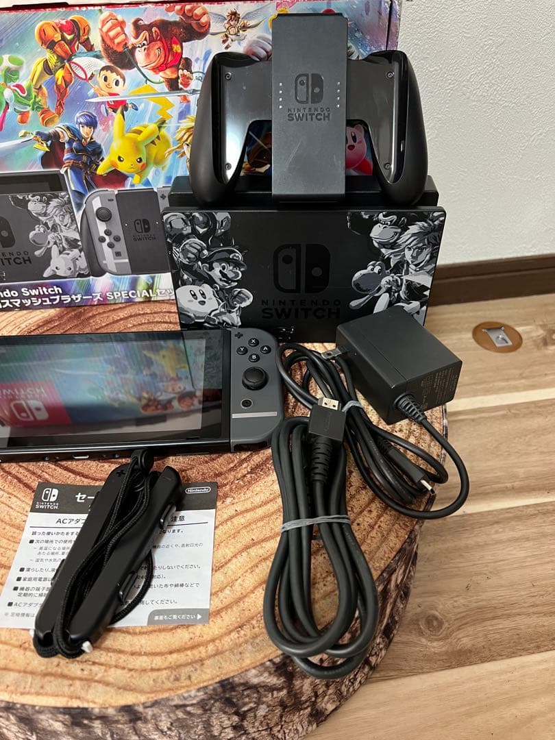 Nintendo Switch ニンテンドースイッチ本体　スマブラモデル