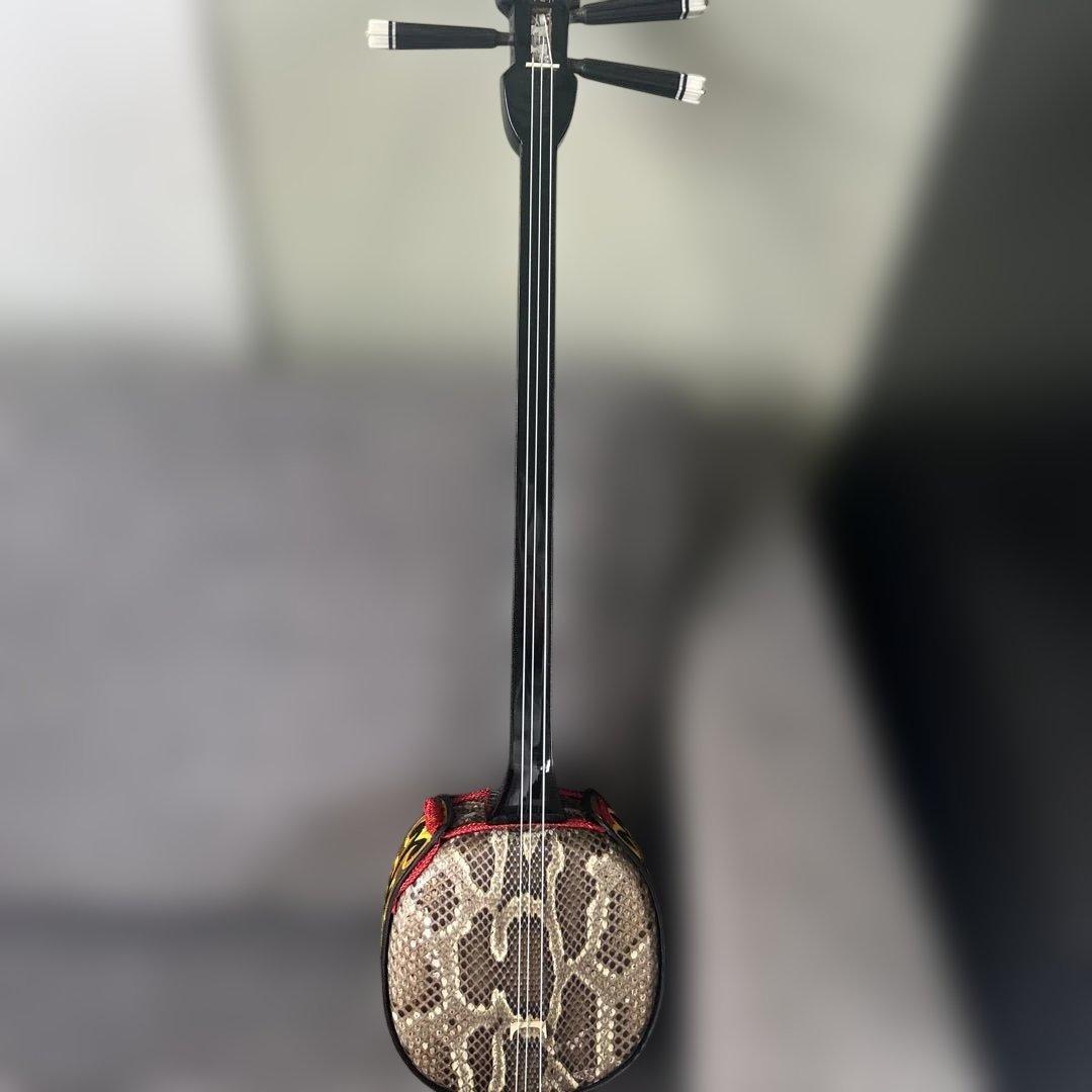 ヘビ皮 三線本体 3弦 黒/ベージュ