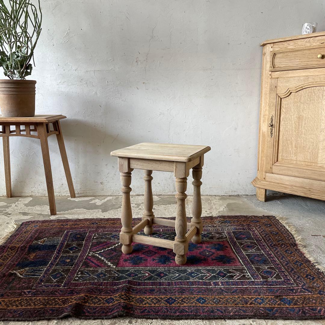 ビンテージ　サイドテーブル ベッドサイドテーブル　スツール　小　剥離