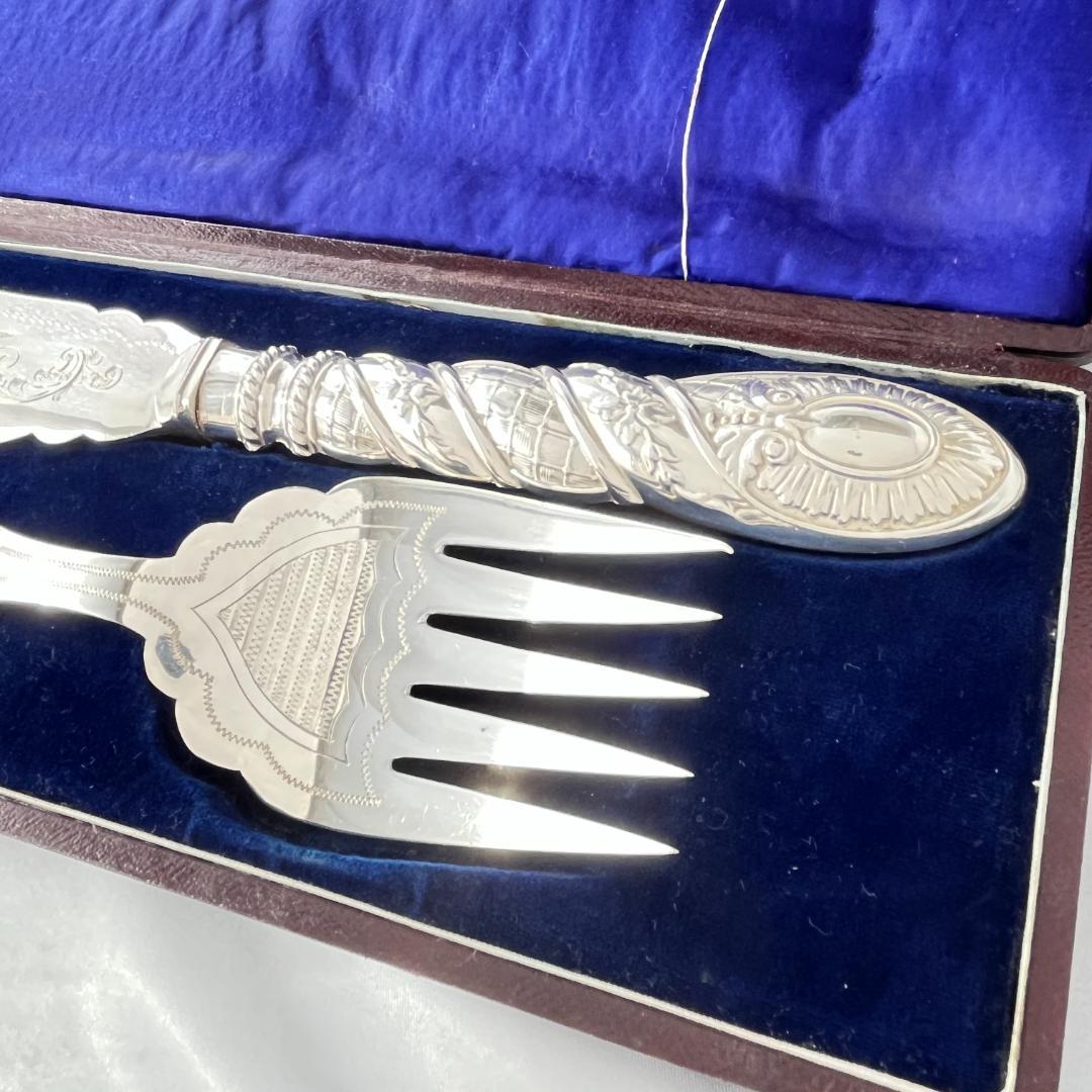 【英国】 ビクトリアンのサーバー ペア【シルバープレート】 専用ケース