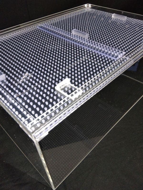 蓋を外す事なく開閉できる引き戸の爬虫類ケージ 小動物ケージ 小動物用 等