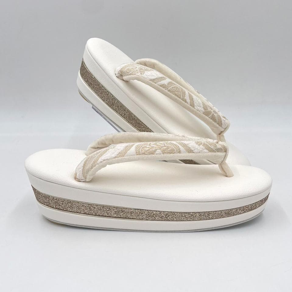 豪華ビーズパール刺繍 西陣帯地　本格カブセ　振袖バッグ草履セット 　アイボリー