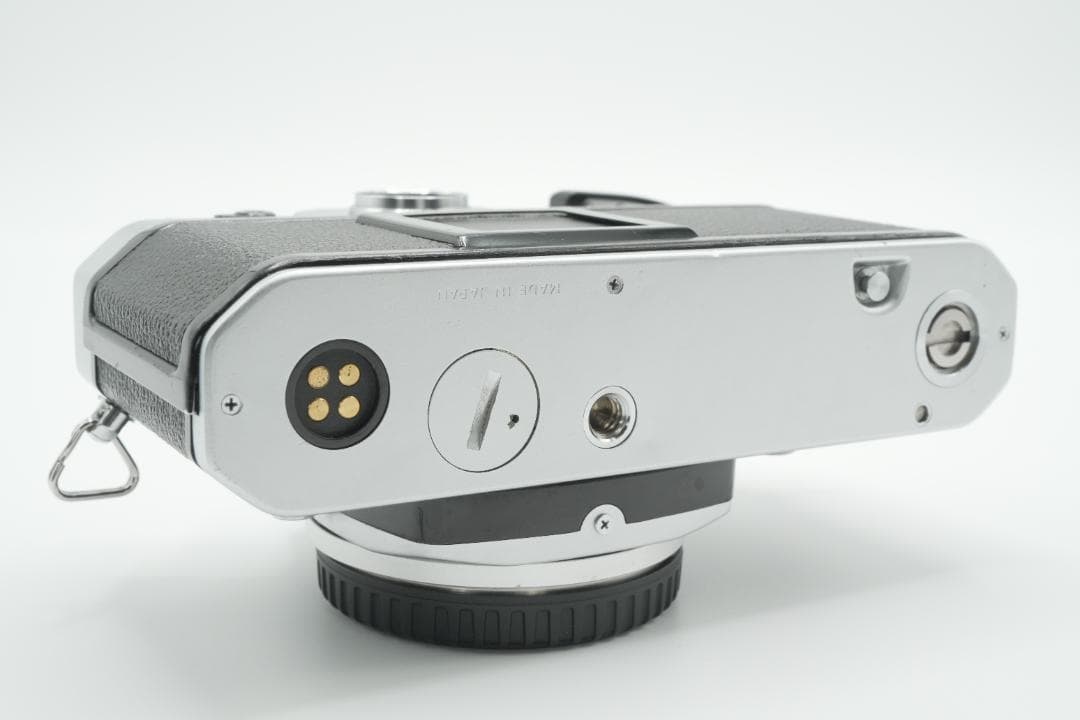 【美品・完動品】Nikon FE シルバー フィルムカメラ本体