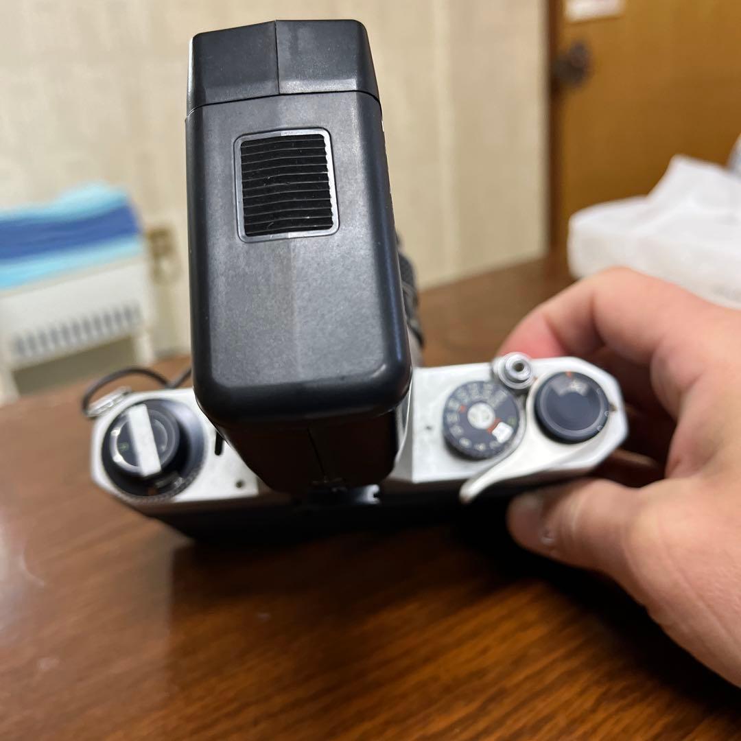 一眼レフカメラ