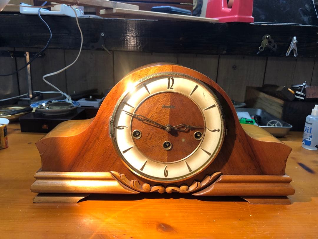 HERMLEの置き時計