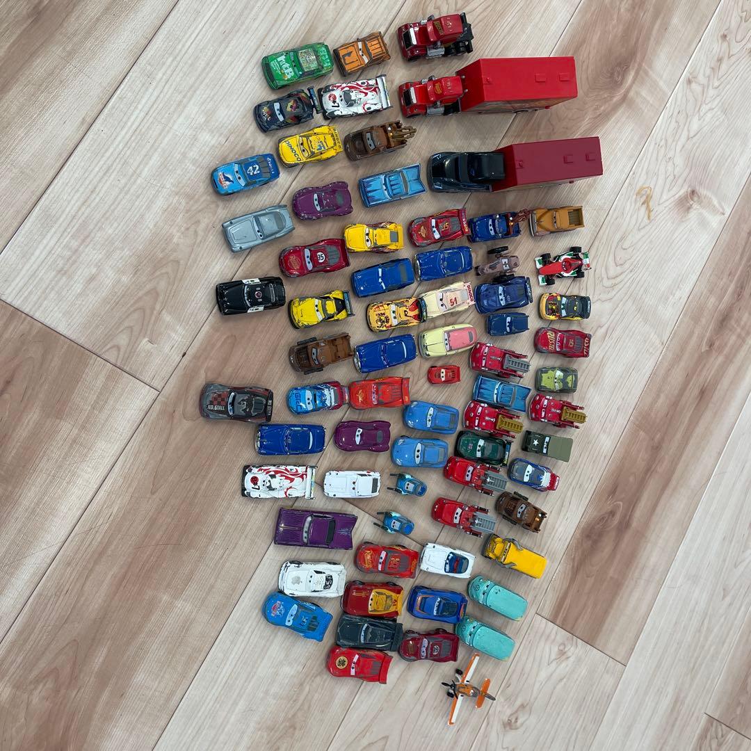 ミニカー約120台セット（トラック含む）