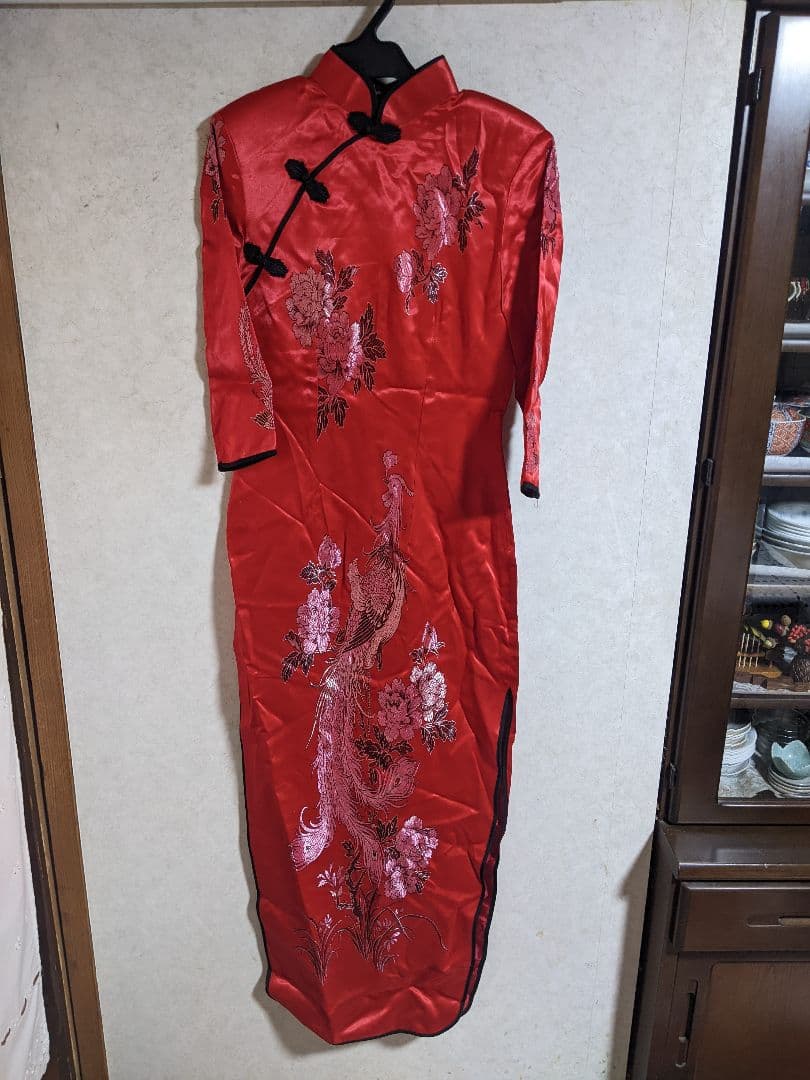 刺繍入りチャイナドレス 赤・ピンク5枚まとめて