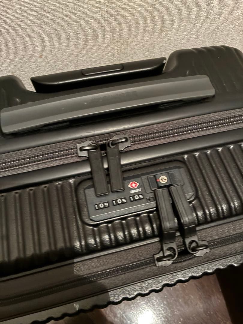 innovator イノベーター スーツケース INV20 33L ブラック系