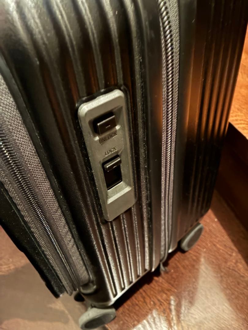 innovator イノベーター スーツケース INV20 33L ブラック系