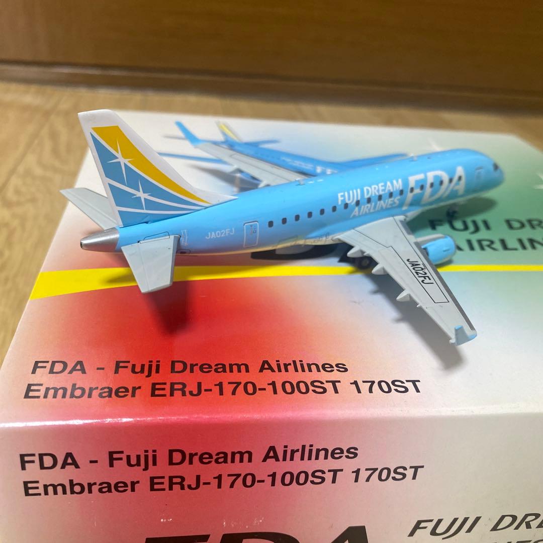 航空機・ヘリコプター FDA E170-100ST 1/200 JA02FJ