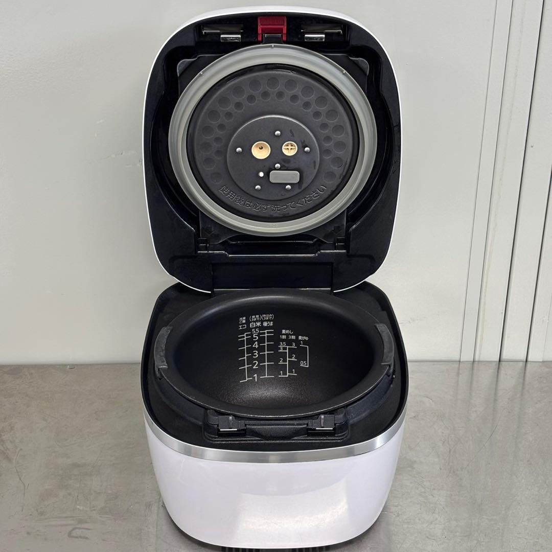 ＊送料込！2021 5.5合TIGER 多機能炊飯器 JPC-G100 ホワイト