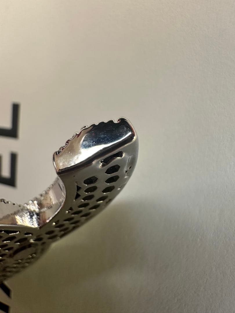 CHANEL CCロゴ ブローチ シルバー ラインストーン