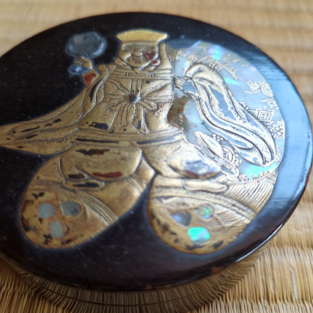 金箔装飾 漆器 香合 円形　大黒様　金蒔絵　打出の小槌　俵　骨董品　古美術