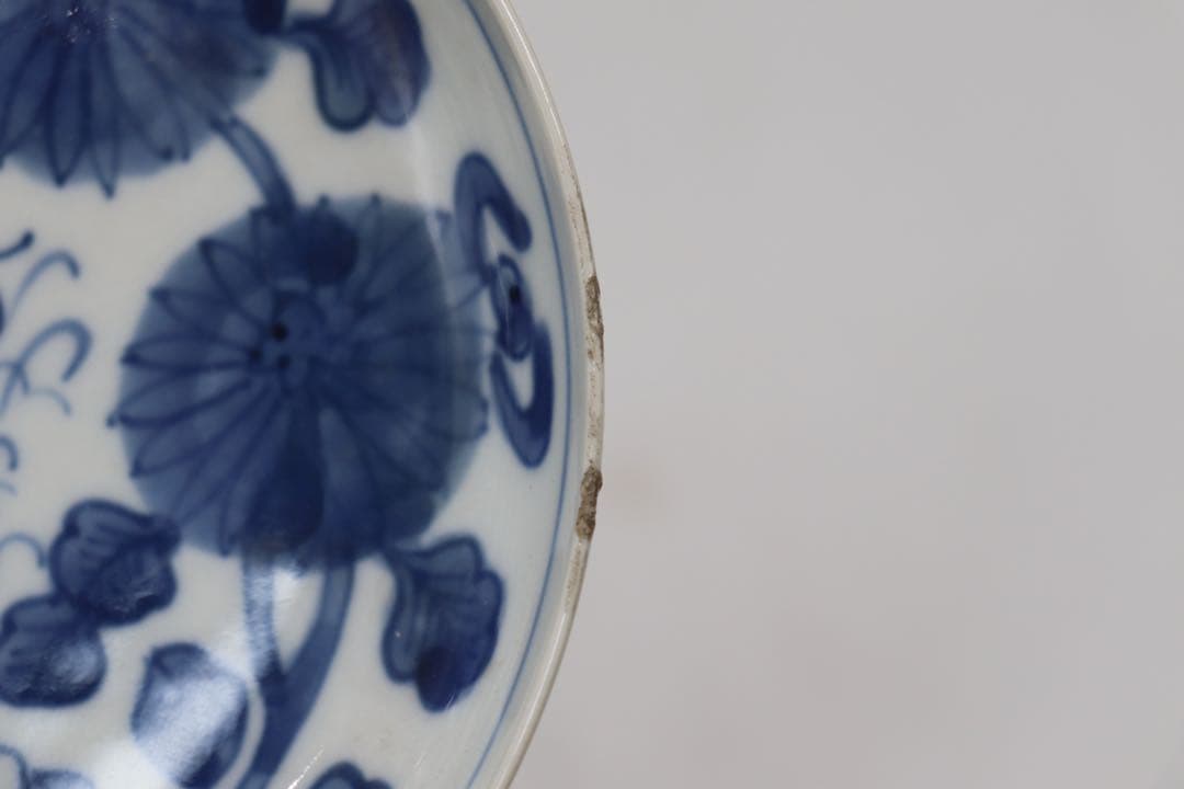 中国　明時代　染付花模様皿　アンティーク　送料込み0405