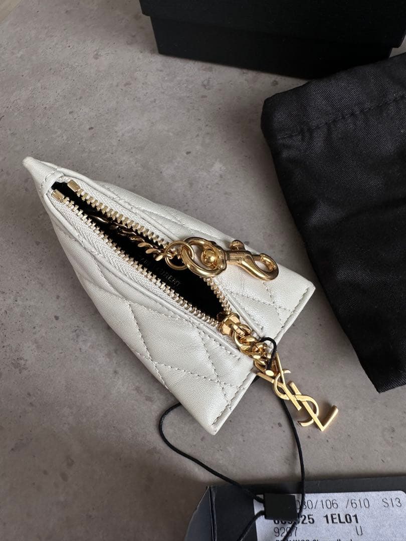 【新品】SAINT LAURENT ケース