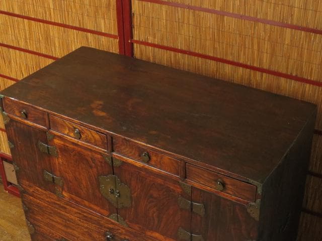 李朝古民具 朝鮮美術 朝鮮古民芸 古無垢材 真鍮金具 時代 二層箪笥 朝鮮箪笥