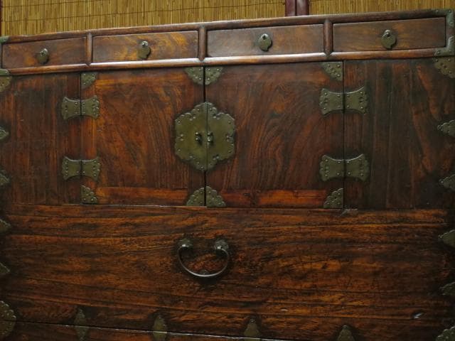 李朝古民具 朝鮮美術 朝鮮古民芸 古無垢材 真鍮金具 時代 二層箪笥 朝鮮箪笥