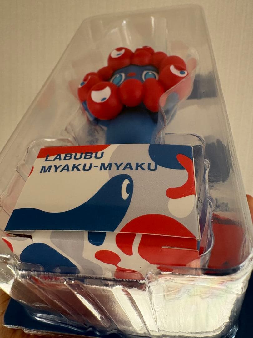 LABUBU ミャクミャクコラボフィギュア