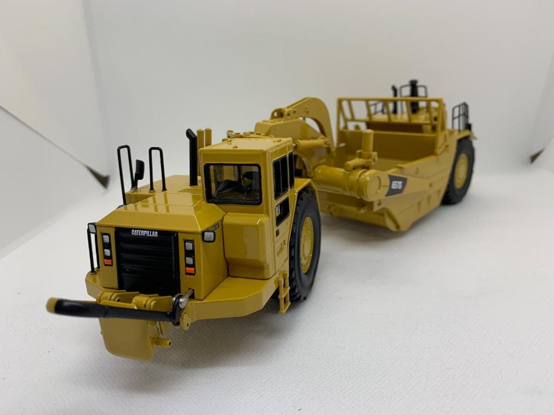 ミニカー DM 1/50 CAT 657G WHEEL TRACTOR-SCRAPER