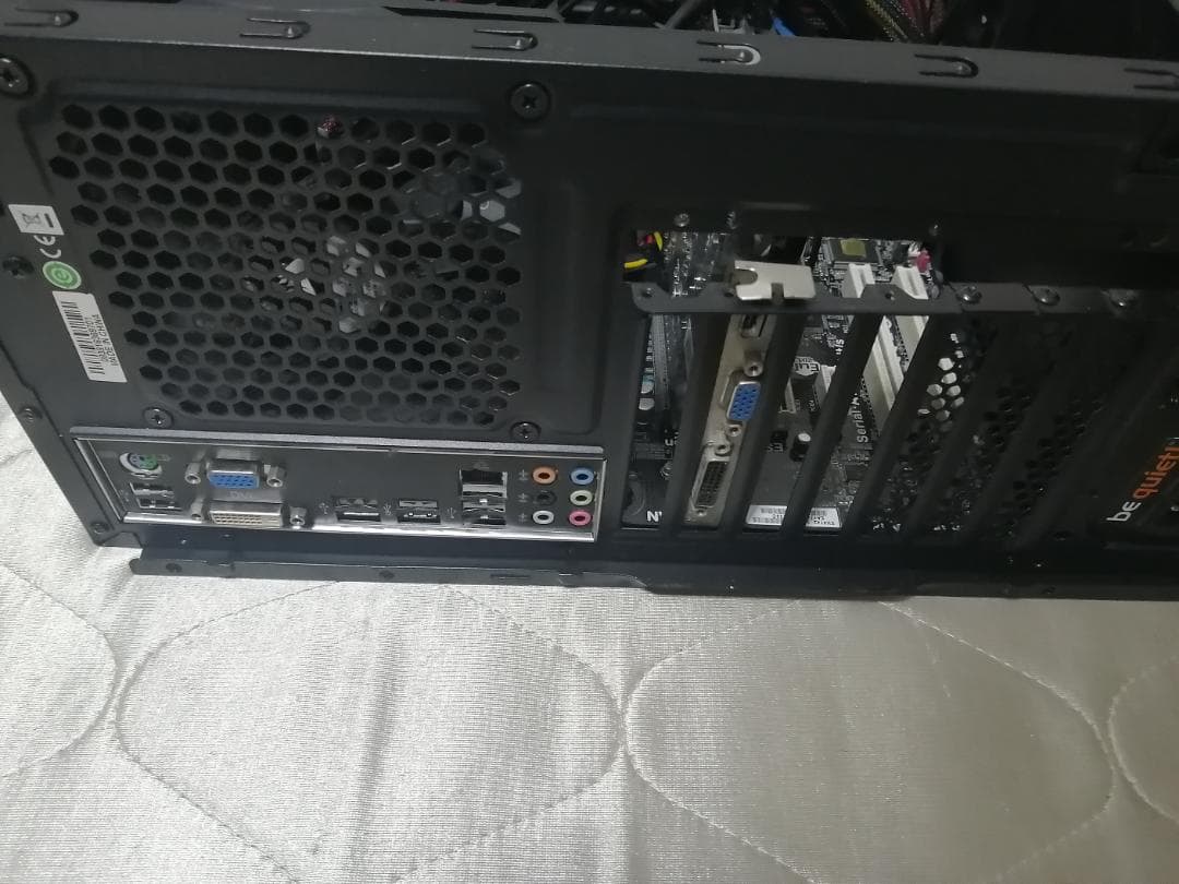 i7 3770k Corsairケース MEM8G GTX650 モニタ等おまけ