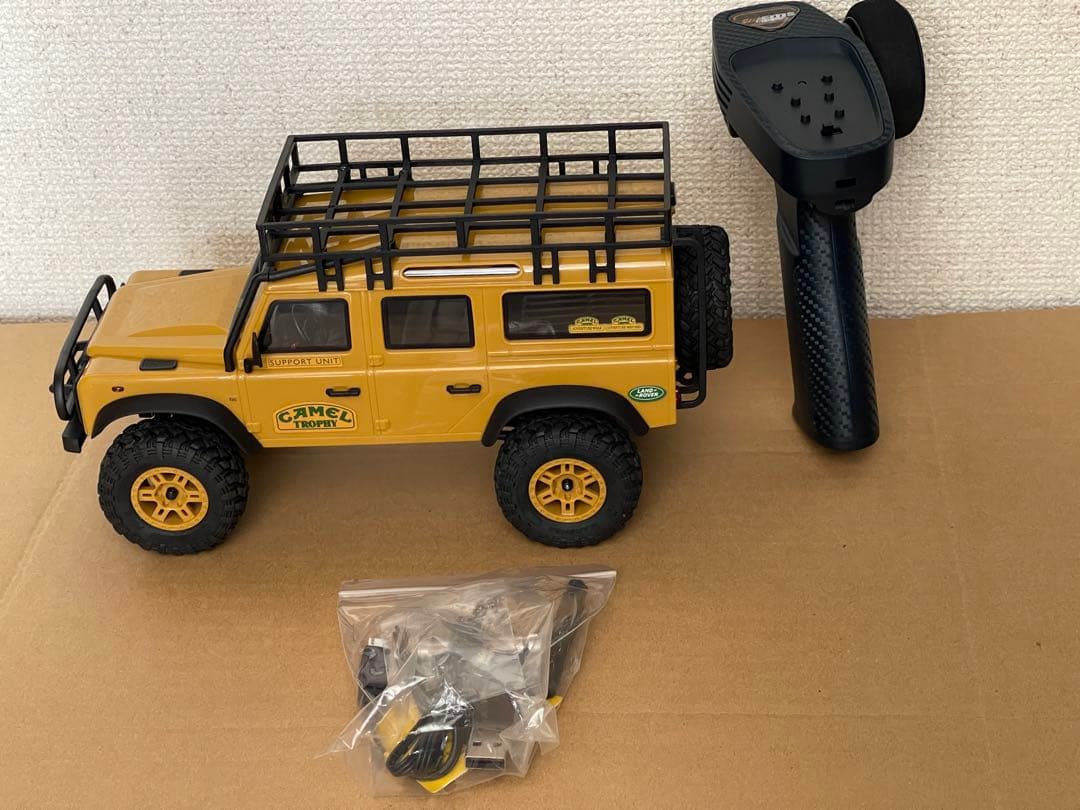 ぽんちゃん様用出品:ルーフラック荷物2台分付き、ディフェンダー110および90