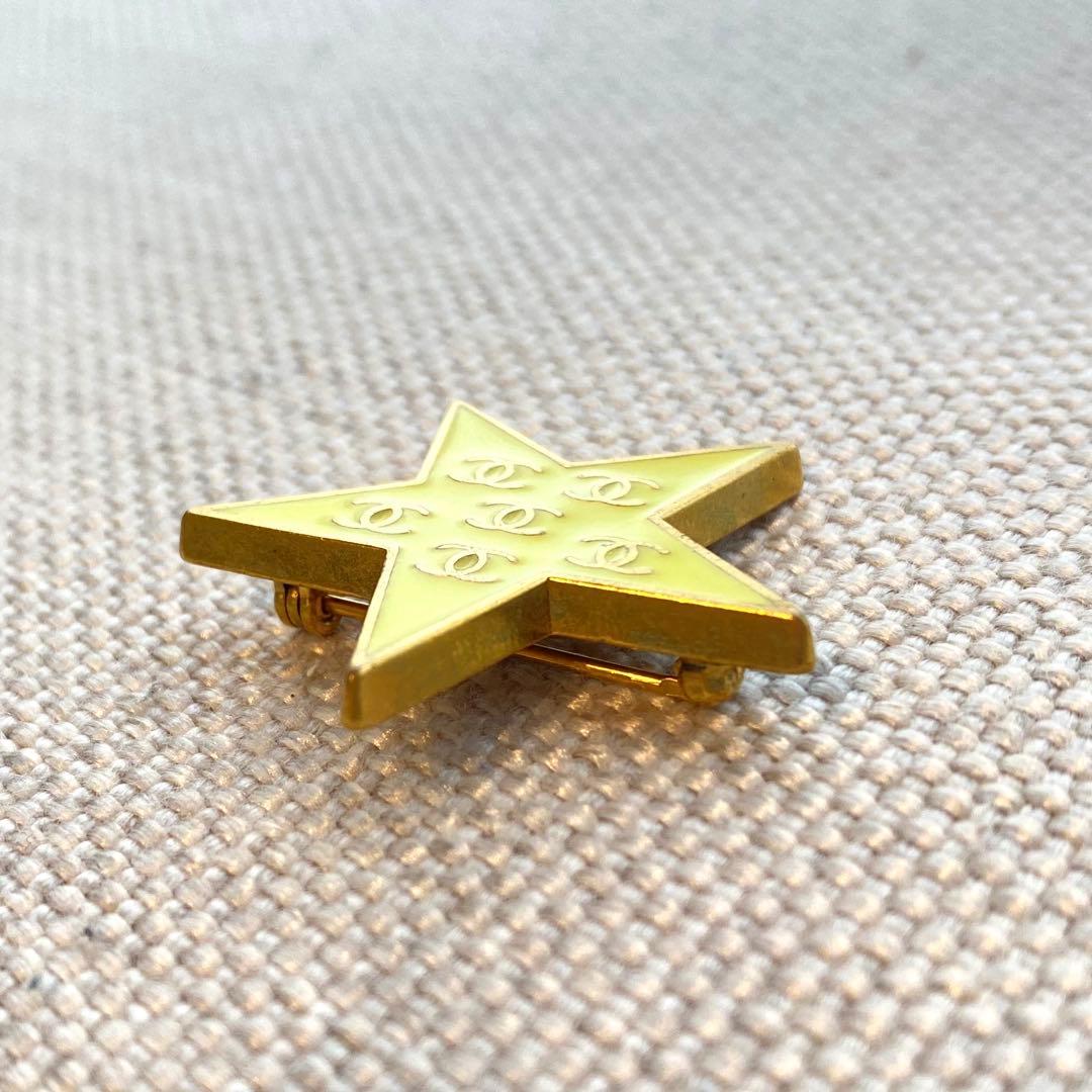 CHANEL ブローチ　星　シャネル　ココマーク　ピンバッジ