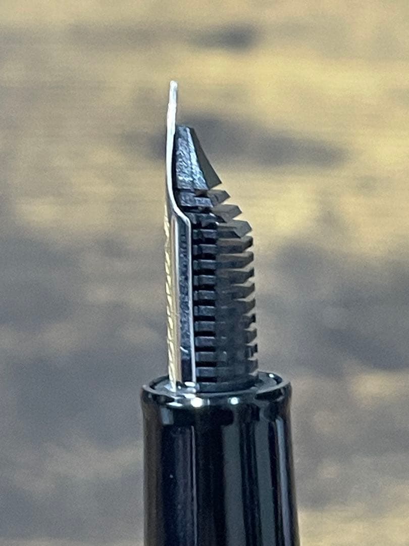 試筆のみ　バイカラー　旧ニブ　シグマ　Σ プロギアスリム　セーラー　万年筆　F