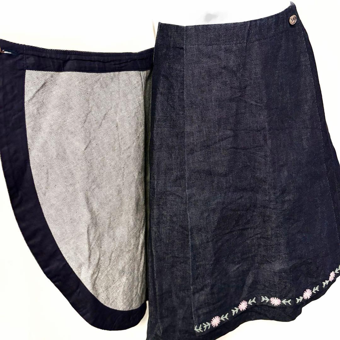 （美品）COMME des GARCONS tricot デニムスカート　ビーズ