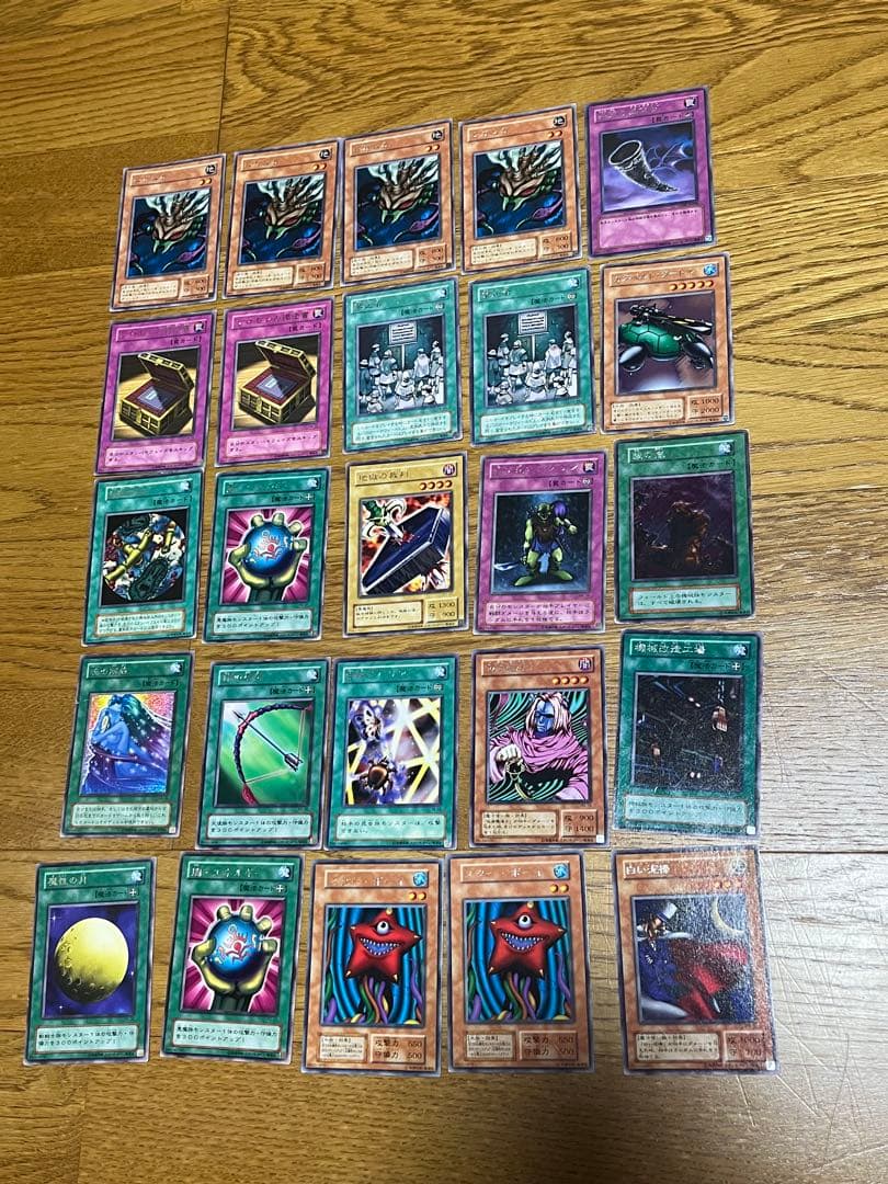【引退品!!!】遊戯王カード 初期 2期 など 大量まとめ売り 300枚以上