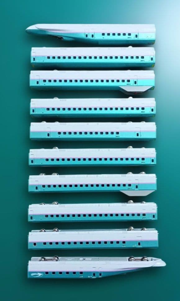 KATO　E5系新幹線　はやぶさ　基本+増結セット