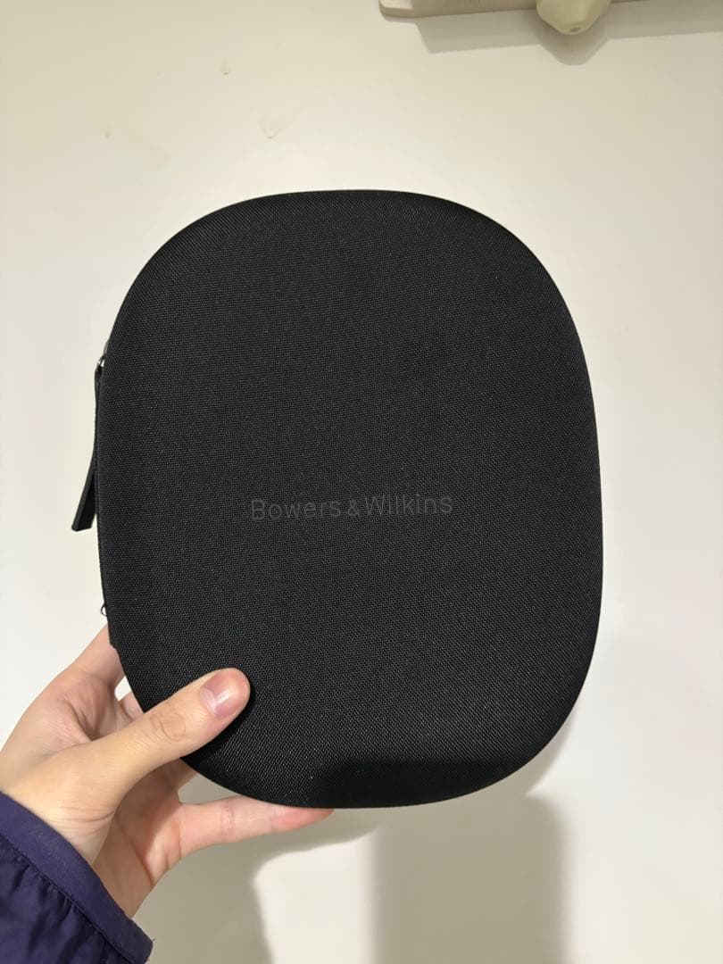 Bowers & Wilkins PX8 ワイヤレスヘッドホン ブラック