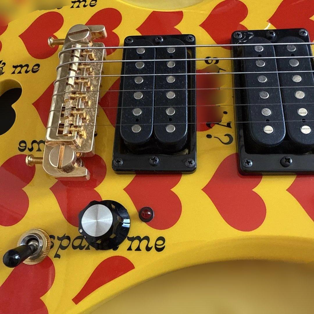 Burny エレキギター ハート柄