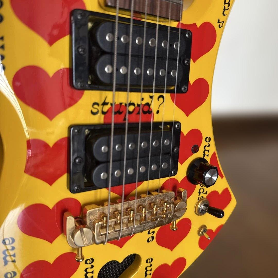 Burny エレキギター ハート柄