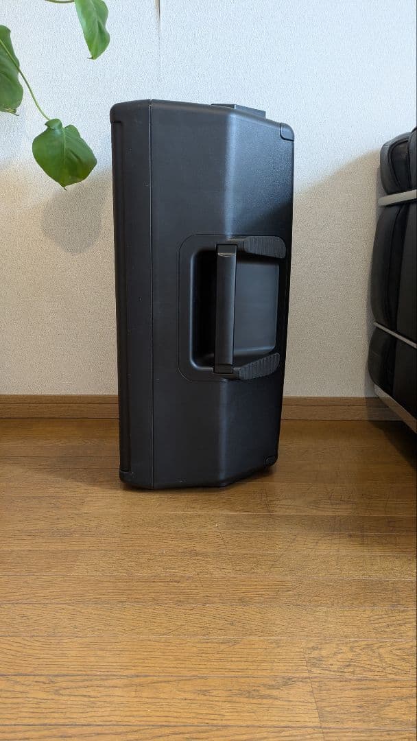 JBL パワードスピーカー EON612 中古　綺麗です。