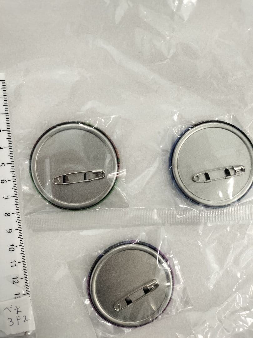 ジョジョの奇妙な冒険 缶バッジセット　仗助　空条承太郎　ジョセフジョースター