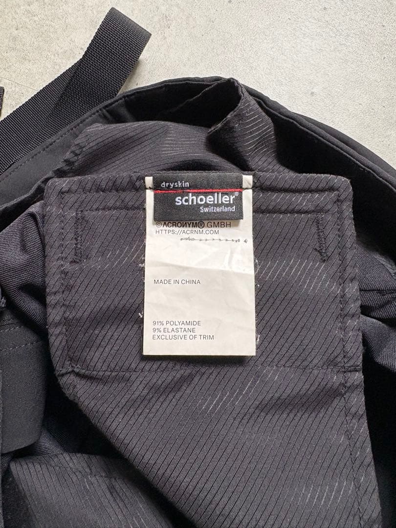 【正規代理店購入】acronym P23A-DS Mサイズ