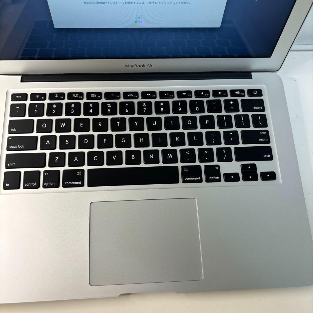 MacBook本体 MacBook Air i5-5350U 8GB SSD256GB A1466