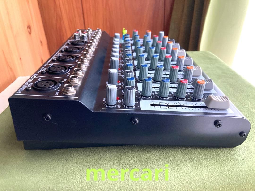 BEHRINGER XENYX 1002B 10chアナログミキサ－ 電池駆動