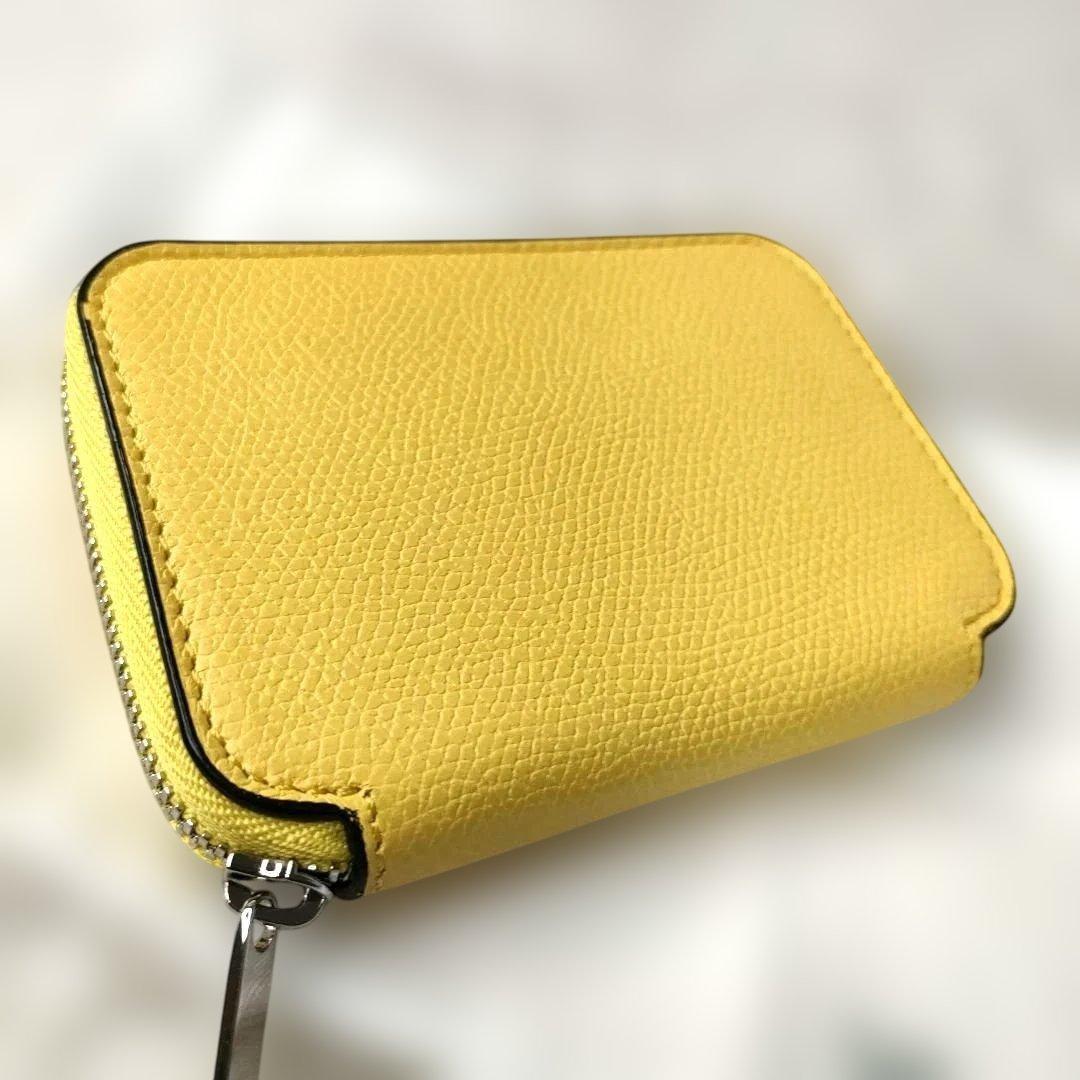 美品✨ヴァレクストラ　ジップ アラウンド カードフォルダー カードケース 財布