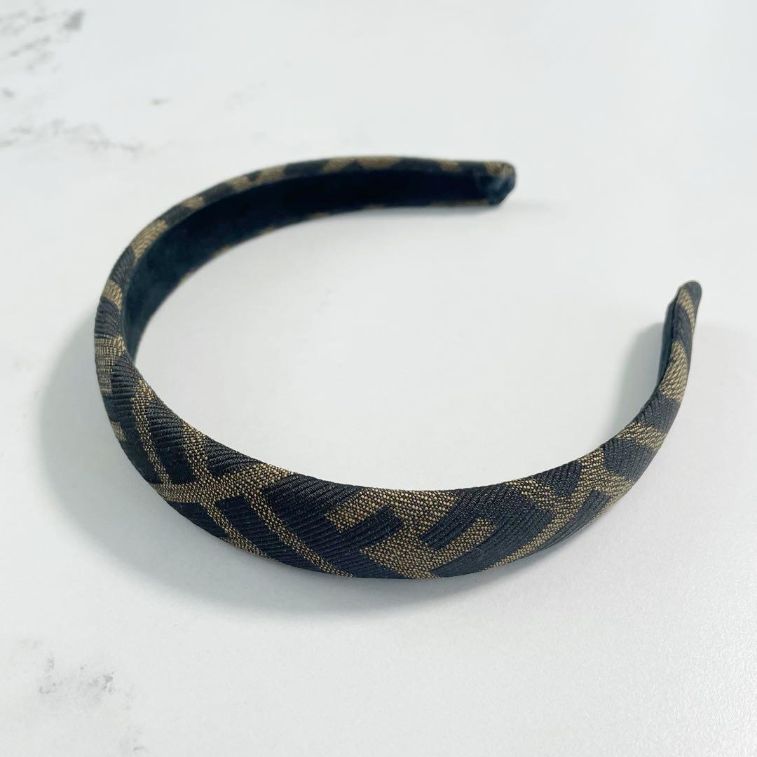 FENDI　フェンディ　カチューシャ　ズッカ柄　ヘアアクセサリー　ヘアバンド