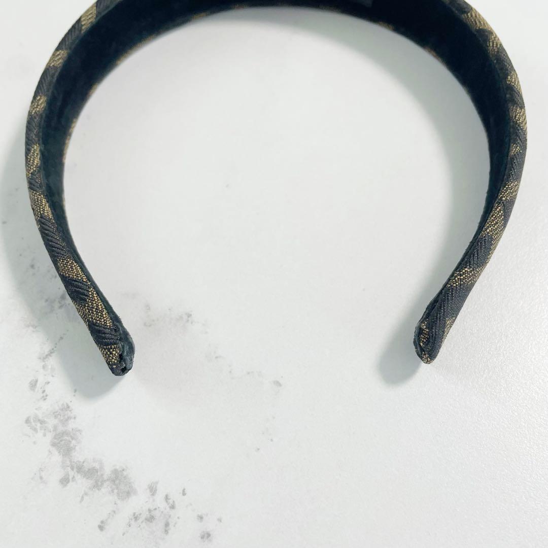 FENDI　フェンディ　カチューシャ　ズッカ柄　ヘアアクセサリー　ヘアバンド