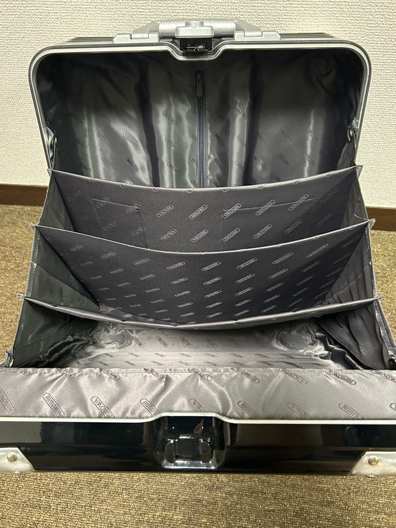 RIMOW リモワ　リンボ