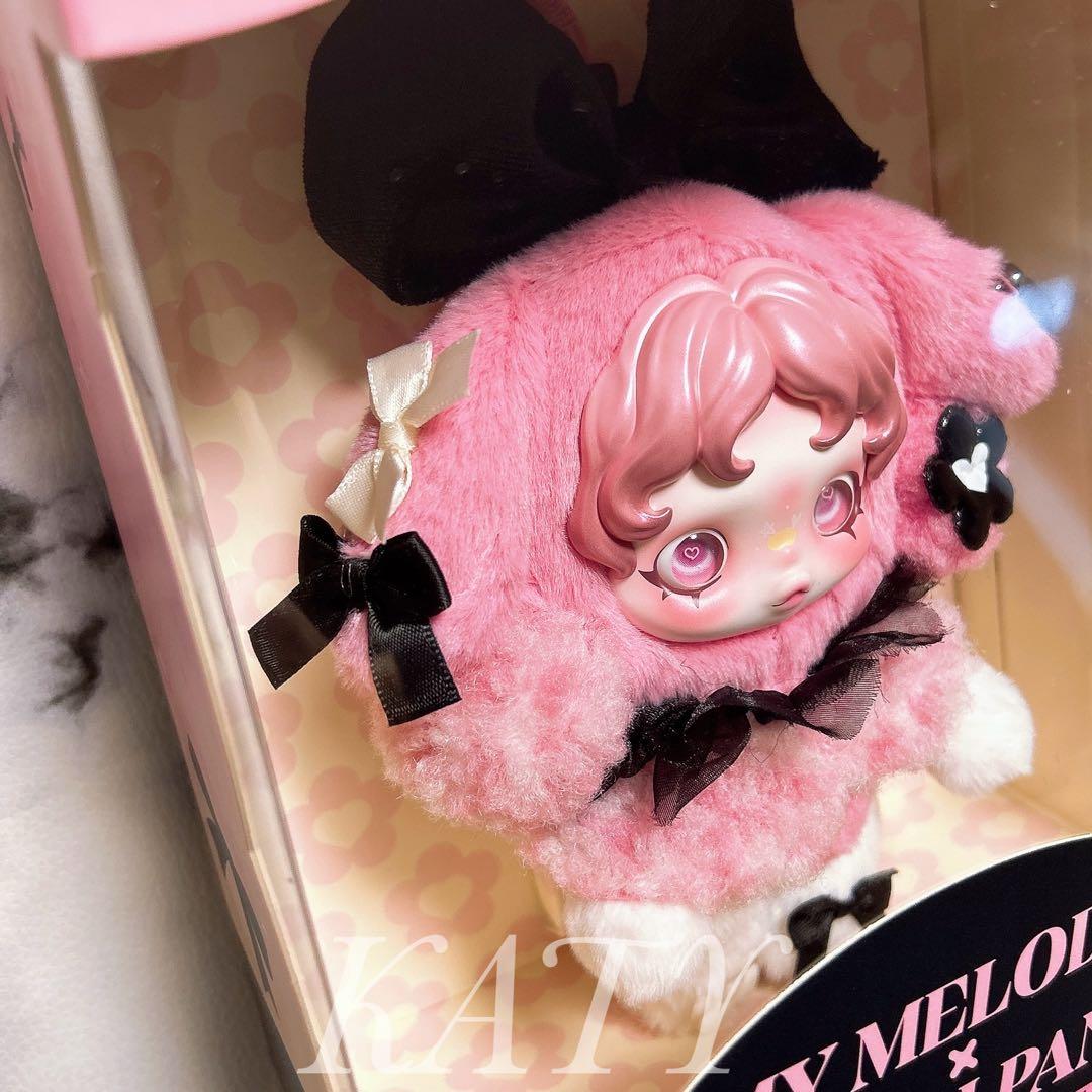 SKULLPANDA X MY MELODY KUROMI ぬいぐるみペンダント